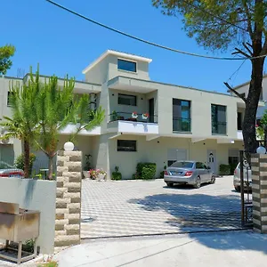 Hotel Vila Celaj